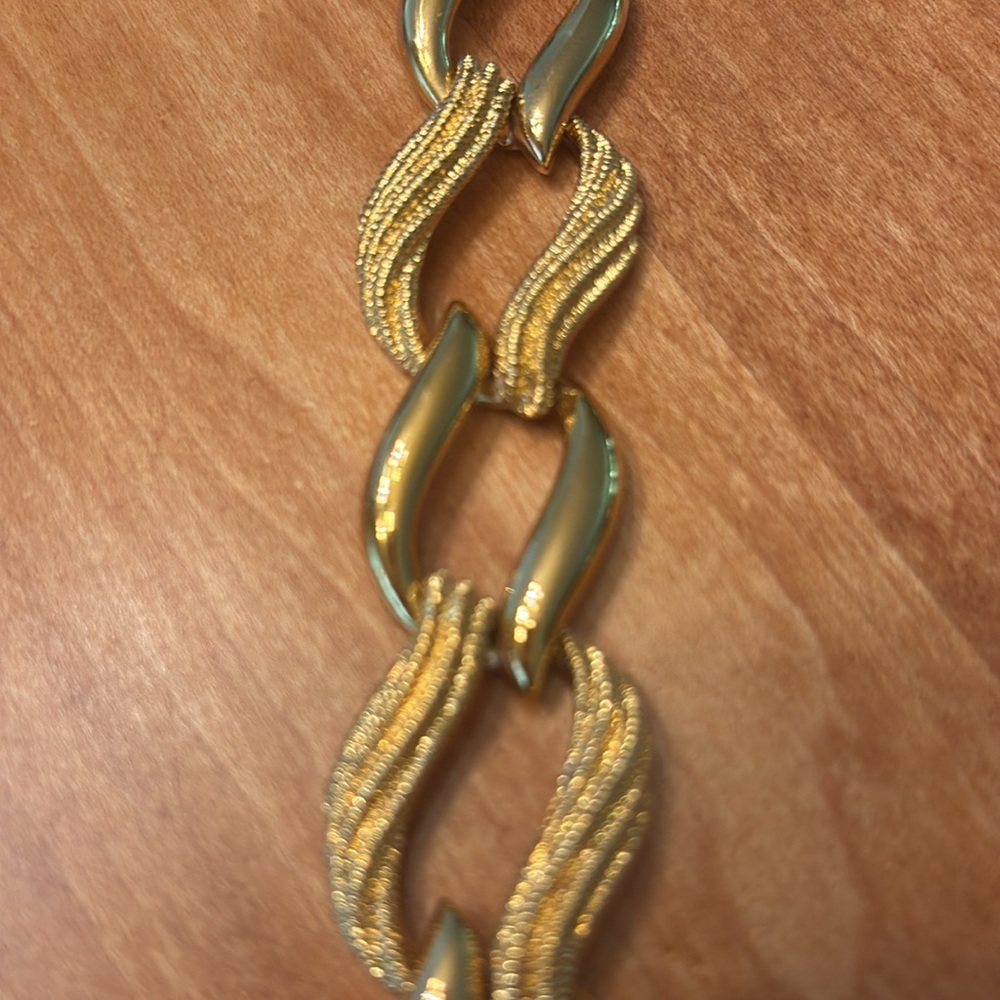 Napier Choker - Picture 3 of 3